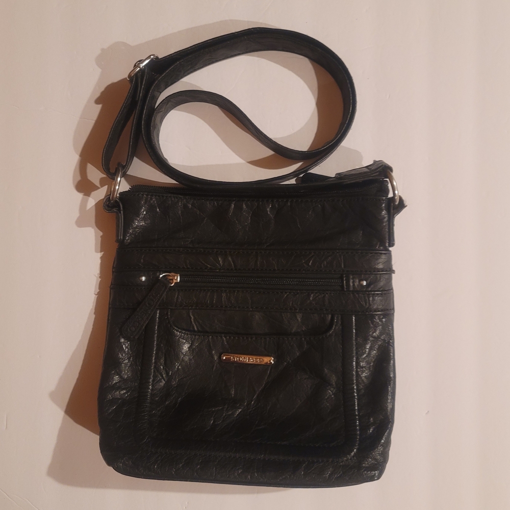 Stone & Co Women's Black Leather Multi Pocket Crossbody Purse